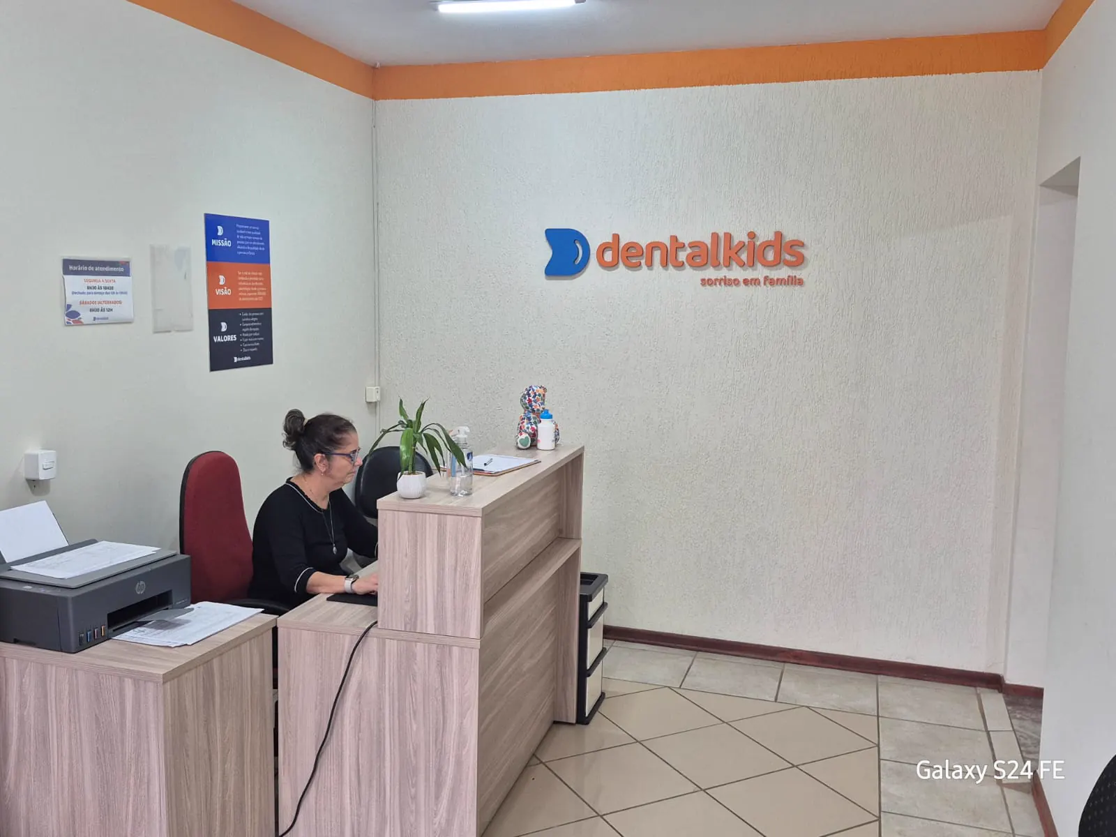 Prótese dentária: tipos, indicações e como escolher a melhor opção